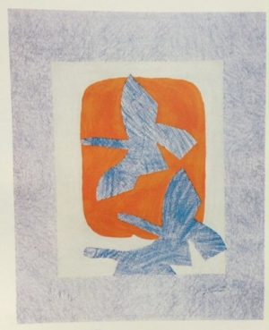 Lithographie de Georges Braque représentant trois oiseaux bleus s'envolant sur un fond bleu clair, blanc et orange.