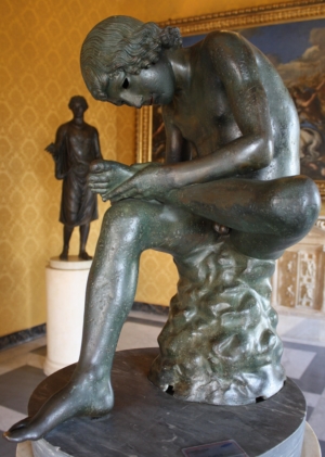 Photo de la sculpture du Spinario du musée du Capitole de Rome